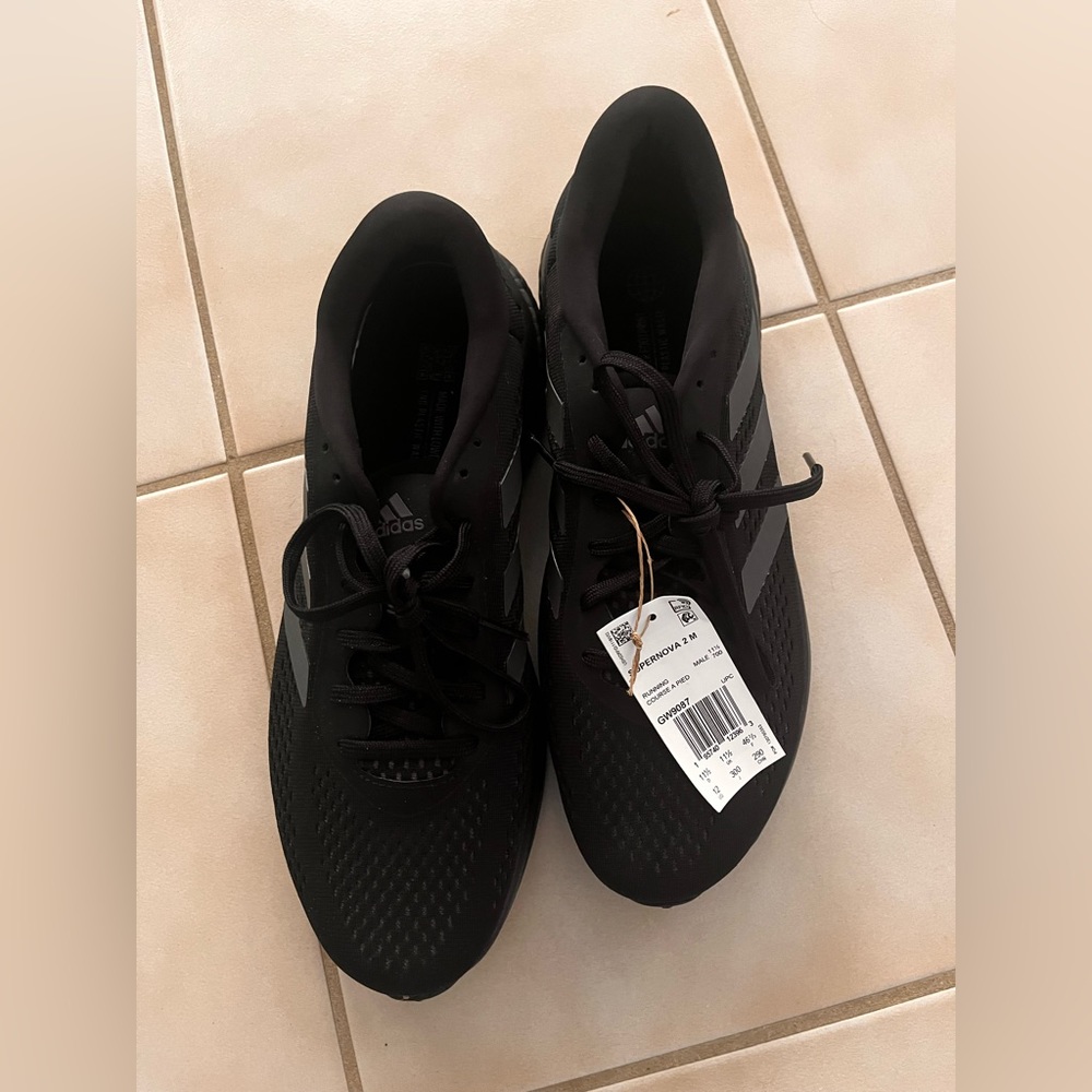 Brand new Adidas SuperNova